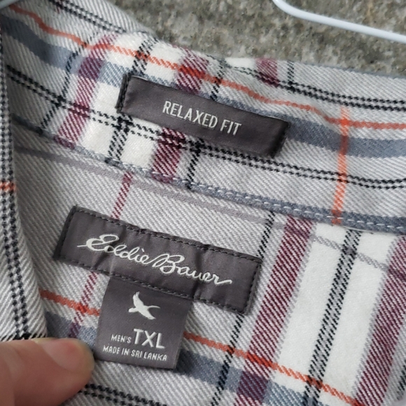 Eddie Bauer Men's TXL Flannel Button up shirt - Picture 3 of 7